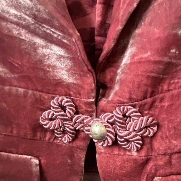 A&F Vintage Blazer: Silk, Viscose, & Velvet, Pristine - Picture 2 of 7